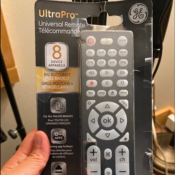 Multi device remote control - Picture 1 of 2